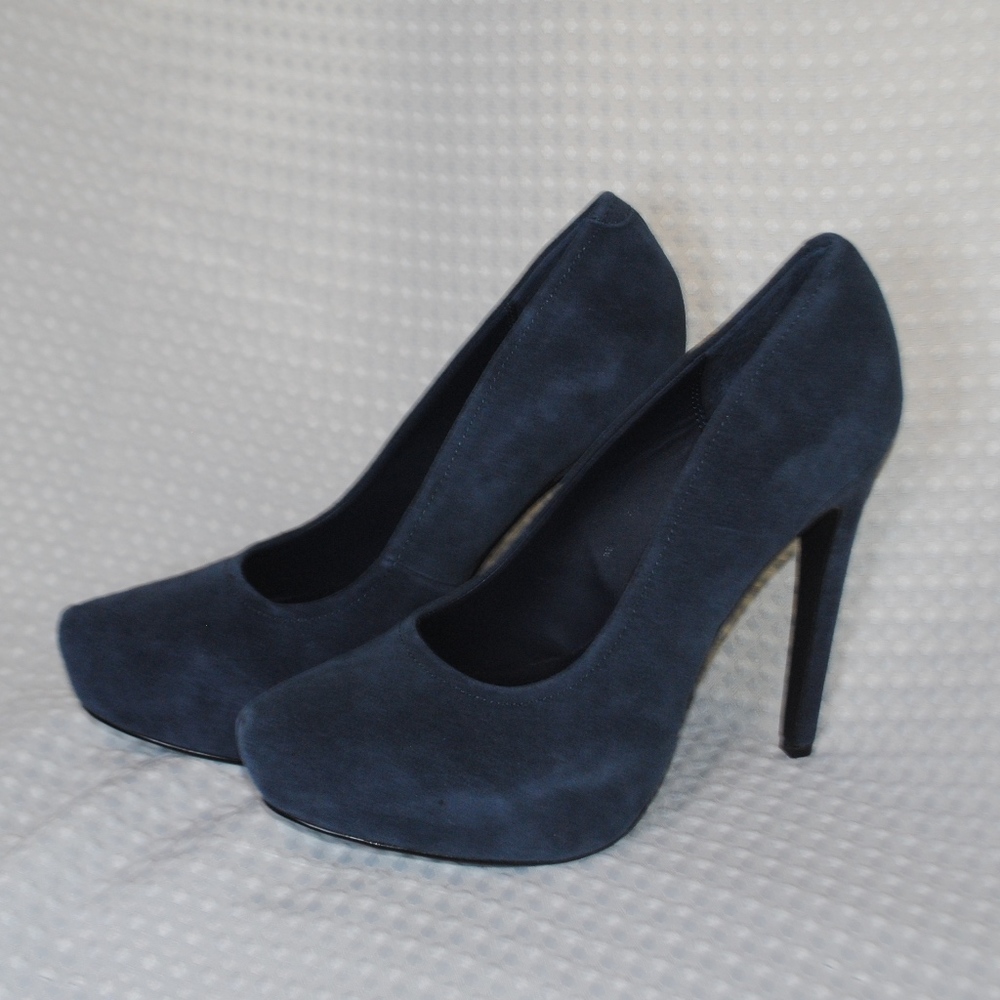 Never Worn! Kelsi Dagger